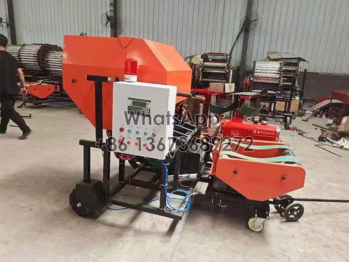 Silage packing machine