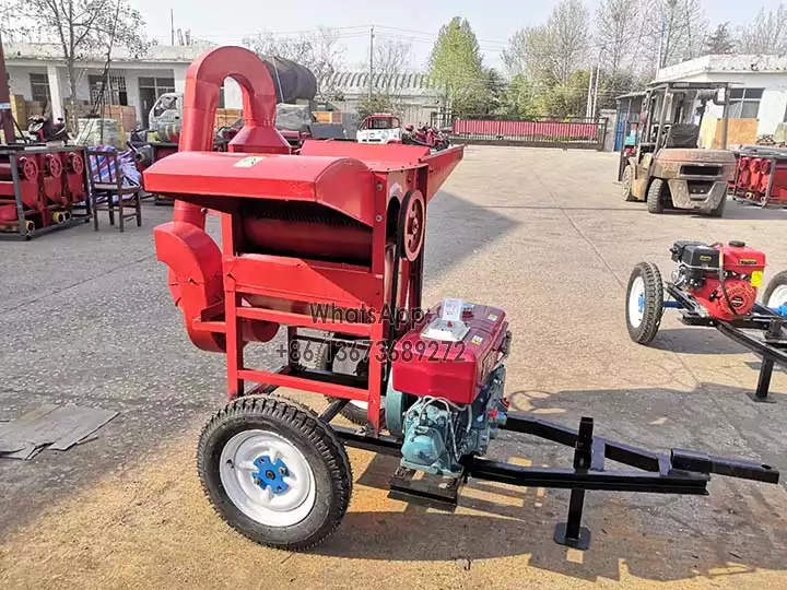 Paddy rice thresher machine