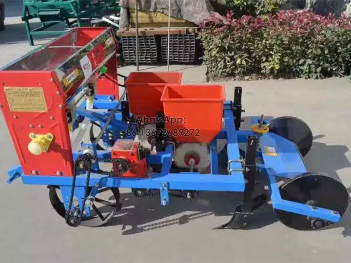 2-row peanut planter