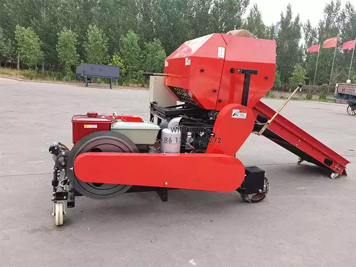 Corn silage baling machine