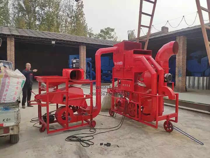 Why is combined peanut sheller machine popular in agriculture?