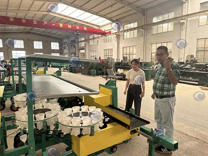 Pakistan visited taizy transplanter factory