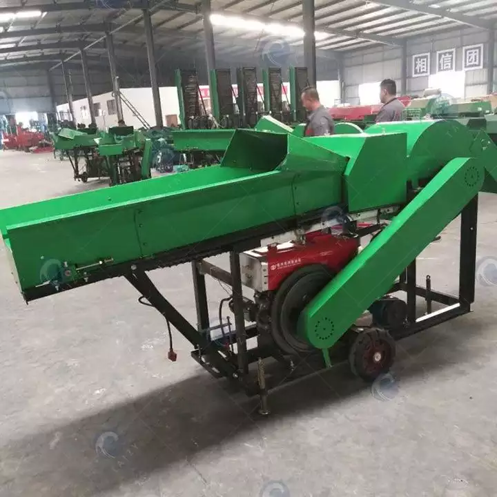 Corn silage chopper machine