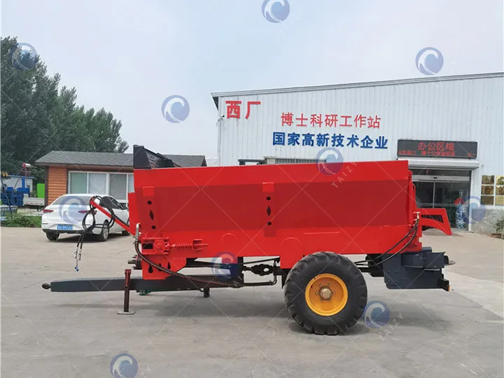 pto driven manure spreader truck