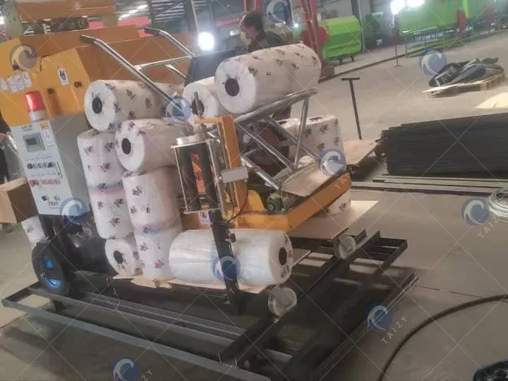 60-type silage baler with trolley
