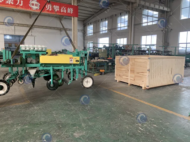 vegetable transplanter machine for seedling planting