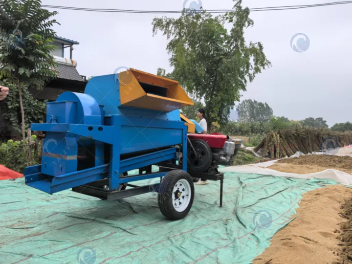 multi crop threshing machine