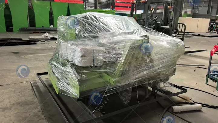 hay crusher baler with wrapping and iron frame