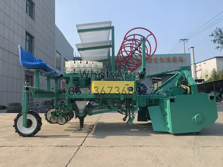 newly-made transplanting machine