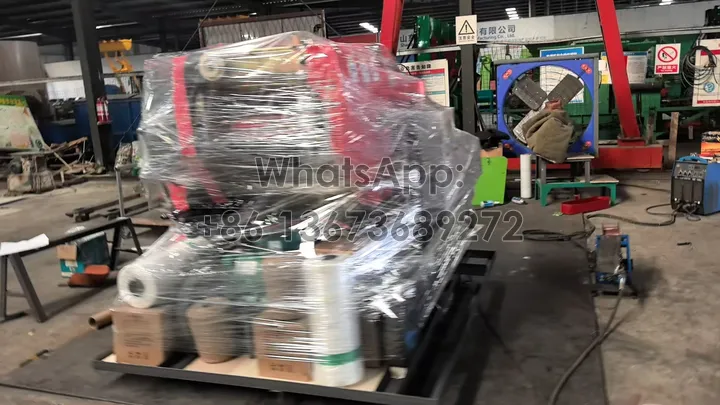 packing silage machine with film