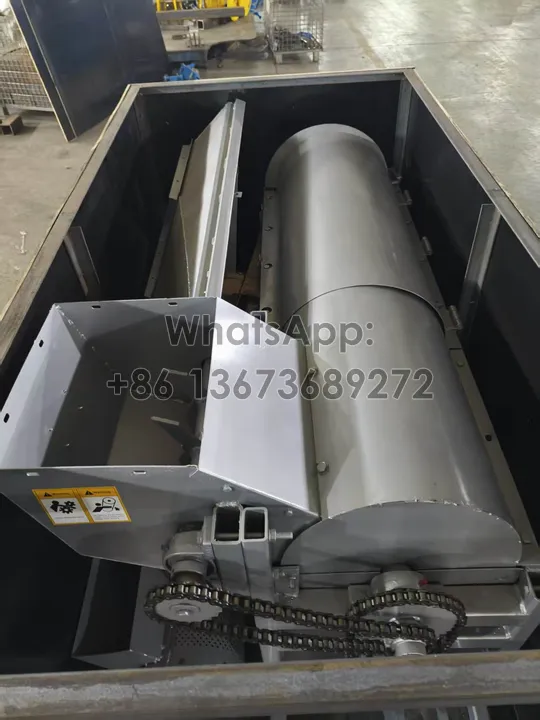 cosechadora de semillas de calabaza en caja de madera